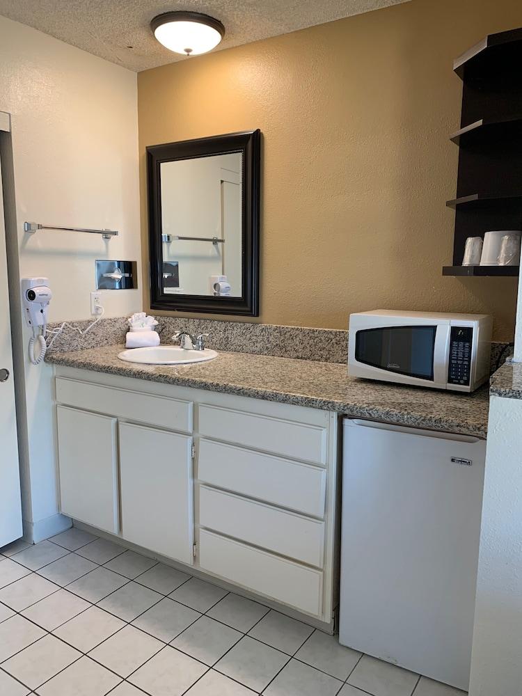 California Suites Hotel San Diego Eksteriør billede