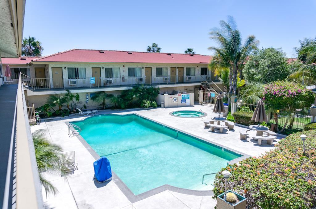 California Suites Hotel San Diego Eksteriør billede